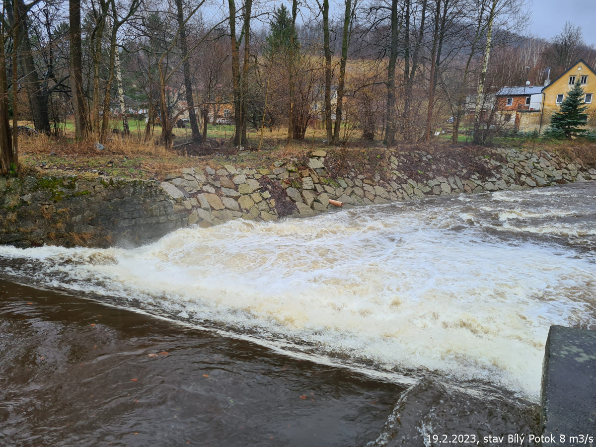 rkm. 36,6 Jez na začátku Hejnice