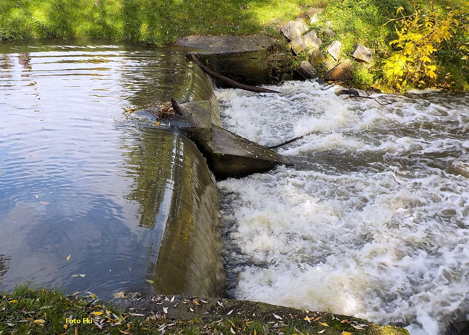 rkm. 13,7 Stupeň v Dobřichově, 11/2023, stav 1m3/s v Plaňanech