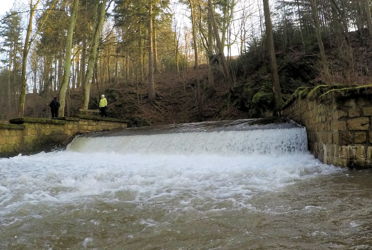 rkm. 32,8 Jez před Podbřezím za stavu 3,3 m3/s v Cháborech, 6.1.2018