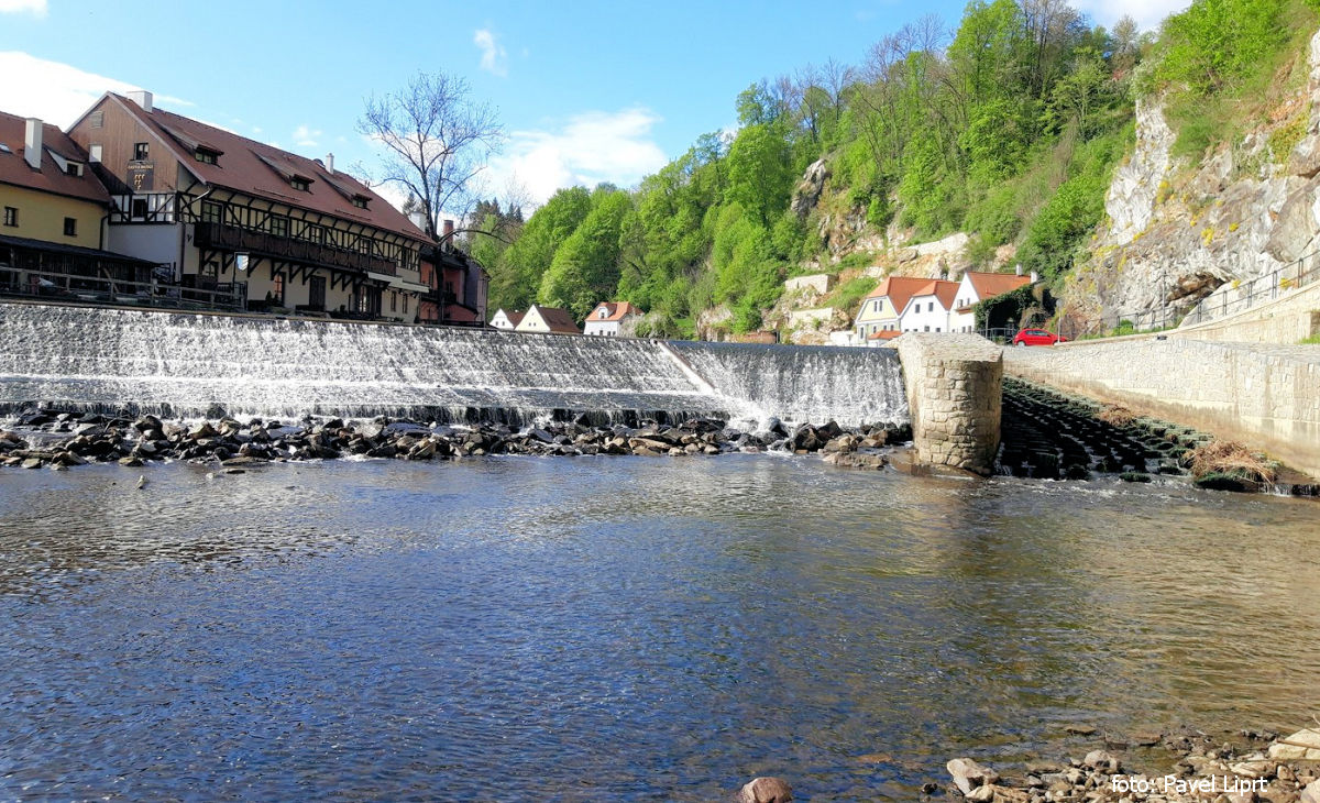 rkm. 282,5  Jelení lávka je mimo sezónu bez vody