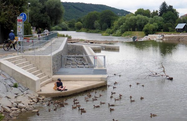 rkm. 8,2 Jez Černošice - výstup nad jezem