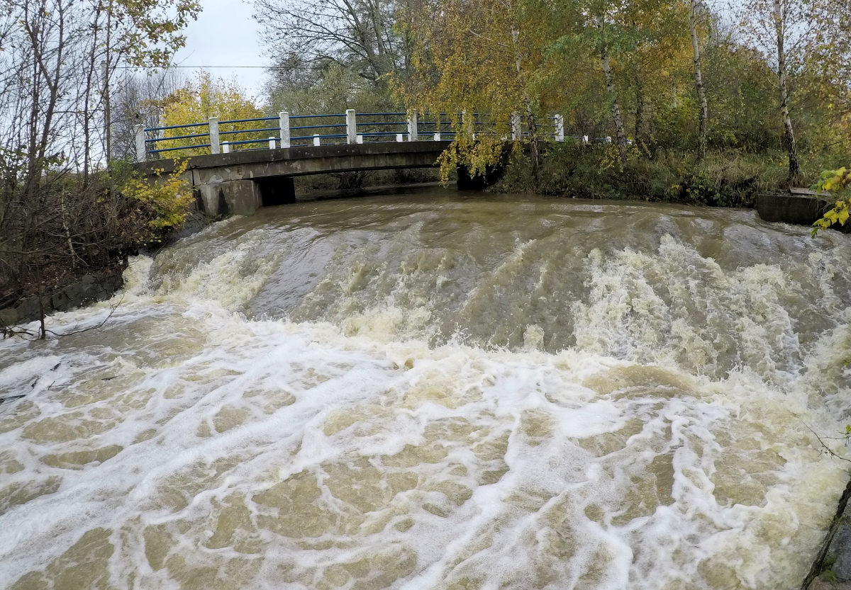 rkm. 19,3 Stupeň za mostem