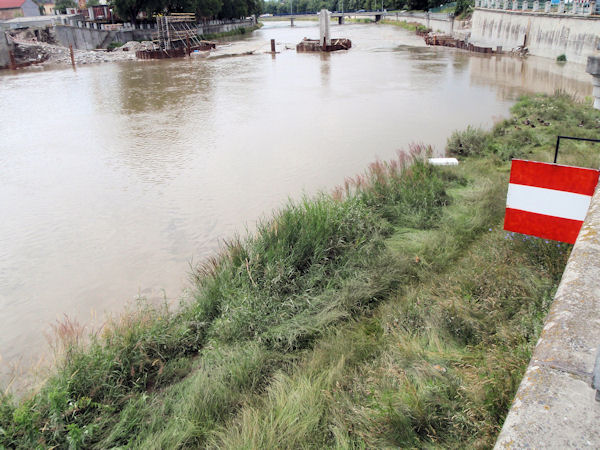  výstavba mostu v Přerově u sokolovny 