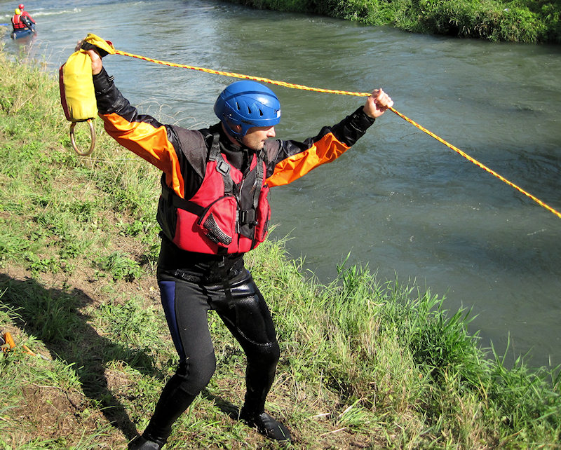 Accredited course Instructor of turist rivers